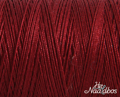 G&uuml;termann katoengaren 2433 Burgundy