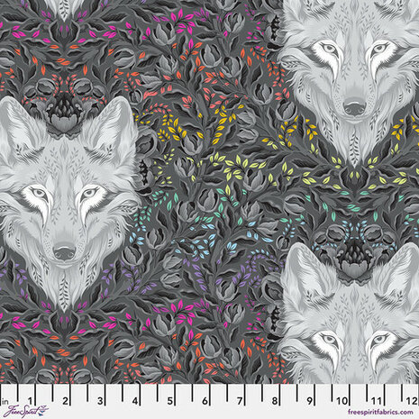 *pre-order* Tula Pink - Graywork - Wolf of pink street carbon